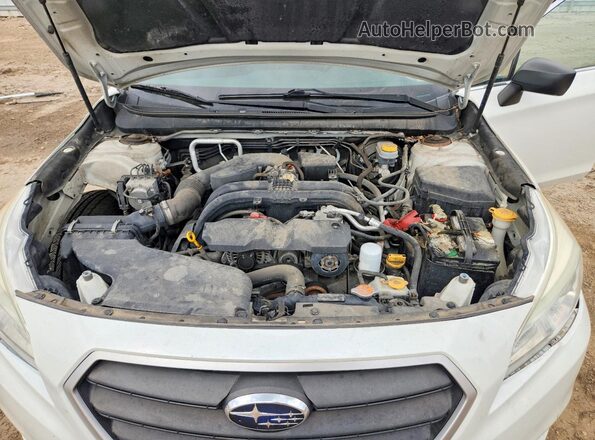 4S3BNAB69H3007069 2017 SUBARU LEGACY White Widok wnętrza z tyłu