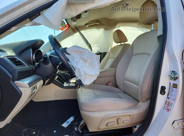 4S3BNAC66H3028315 2017 SUBARU LEGACY White Widok wnętrza z przodu