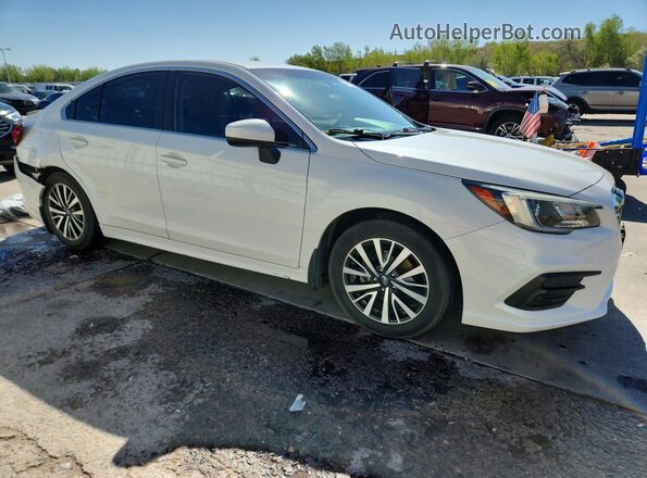 4S3BNAC6XJ3041364 2018 SUBARU LEGACY Белый Передняя правая четверть