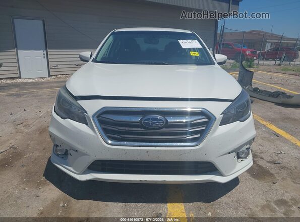 4S3BNAF61K3037832 2019 SUBARU LEGACY White Vista interior trasera