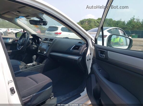 4S3BNAF64J3040495 2018 SUBARU LEGACY White Widok wnętrza z przodu