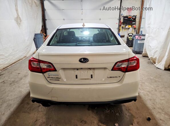 4S3BNAF65K3039731 2019 SUBARU LEGACY White Widok z tyłu
