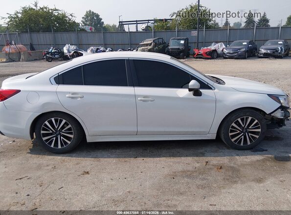 4S3BNAF69K3029039 2019 SUBARU LEGACY Белый Вид задней части салона