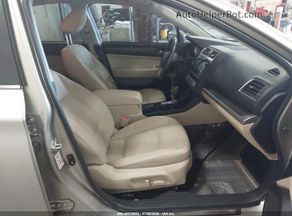 4S3BNAK67H3058697 2017 SUBARU LEGACY Champagne წინა სალონის ხედი