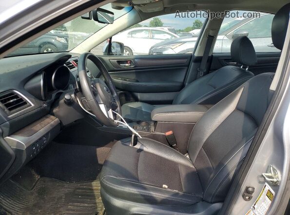 4S3BNAN62H3010892 2017 SUBARU LEGACY Серебряный Вид салона спереди