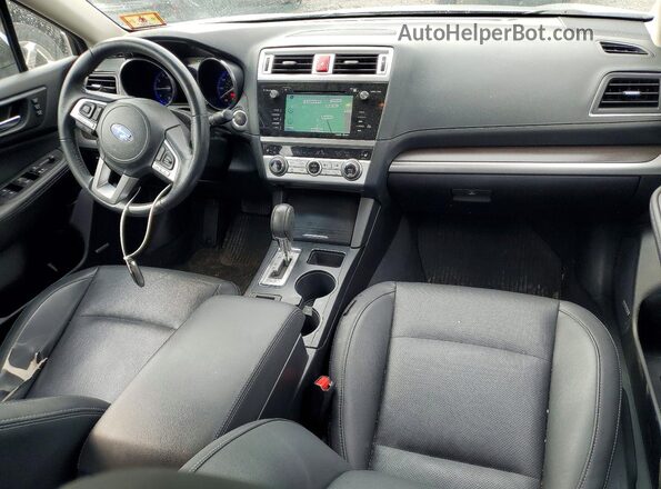 4S3BNAN62H3010892 2017 SUBARU LEGACY Серебряный Вид панели приборов