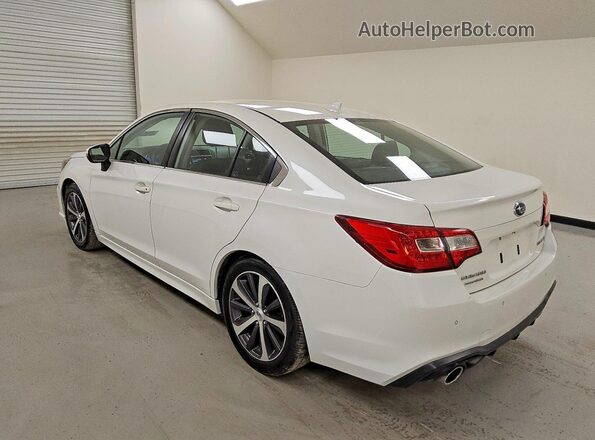 4S3BNAN64K3011517 2019 SUBARU LEGACY Белый Задняя левая четверть