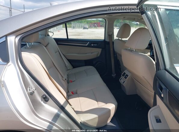 4S3BNAN68K3030104 2019 SUBARU LEGACY Tan VIN կոդի պիտակի տեսք