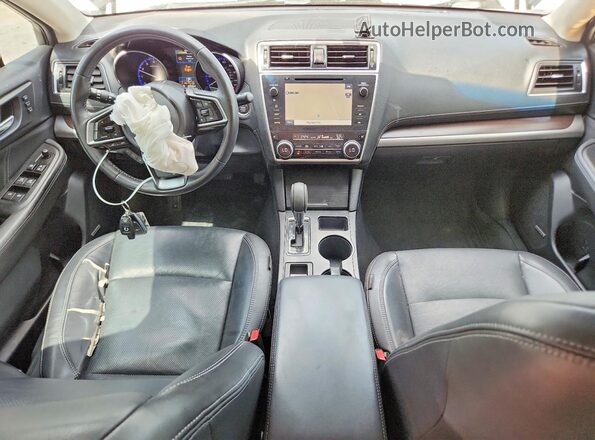 4S3BNAN6XJ3021676 2018 SUBARU LEGACY Black Вид панелі приладів