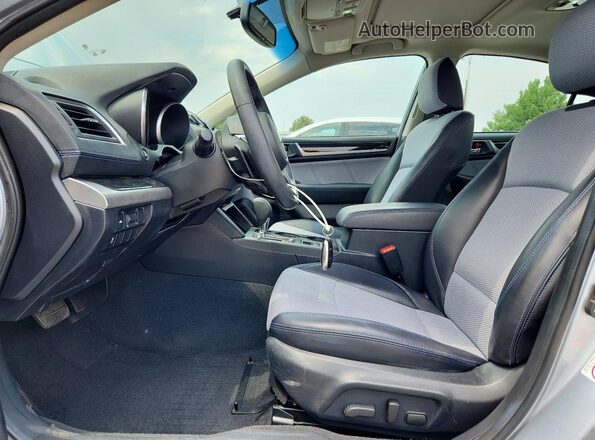 4S3BNAR60J3019008 2018 SUBARU LEGACY Silver Вид салону спереду