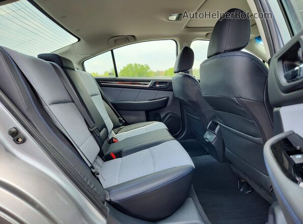 4S3BNAR60J3019008 2018 SUBARU LEGACY Silver Вид задніх сидінь