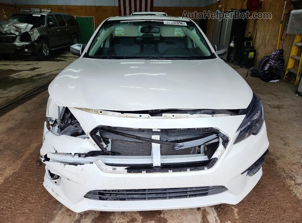 4S3BNAR61J3029904 2018 SUBARU LEGACY White Դիմացի տեսք