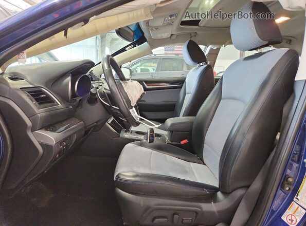 4S3BNAR66H3054713 2017 SUBARU LEGACY Blue Widok wnętrza z przodu