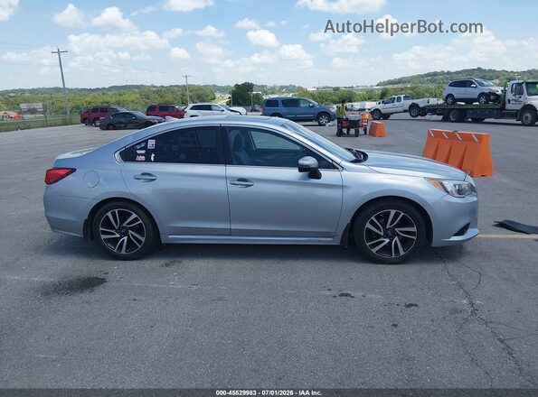 4S3BNAR69H3011211 2017 SUBARU LEGACY Silver Widok wnętrza z tyłu