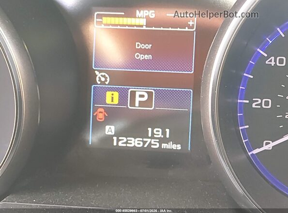 4S3BNAR69H3011211 2017 SUBARU LEGACY Silver 
