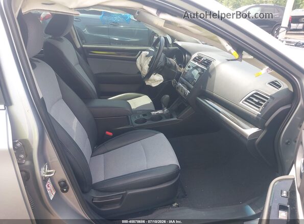4S3BNAS67H3016143 2017 SUBARU LEGACY Silver Вид салону спереду