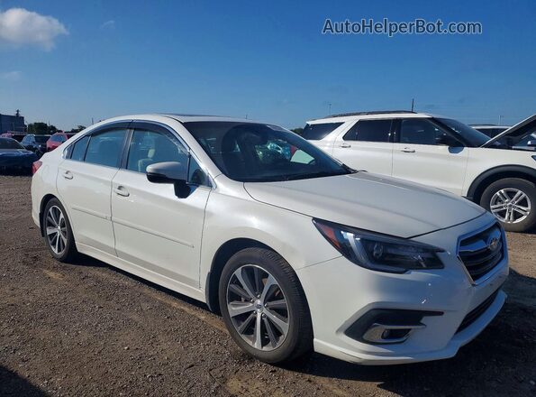 4S3BNEN61J3009939 2018 SUBARU LEGACY White Przód prawy
