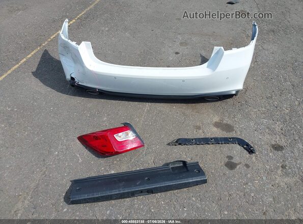 4S3BNEN61J3030046 2018 SUBARU LEGACY White Widok zestawu wskaźników