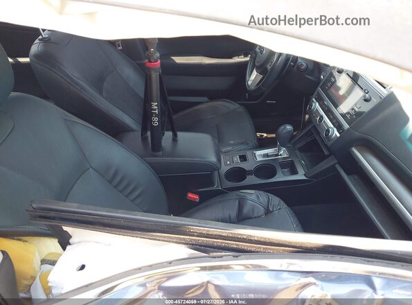 4S3BNEN65G3048560 2016 SUBARU LEGACY Синий Вид салона спереди