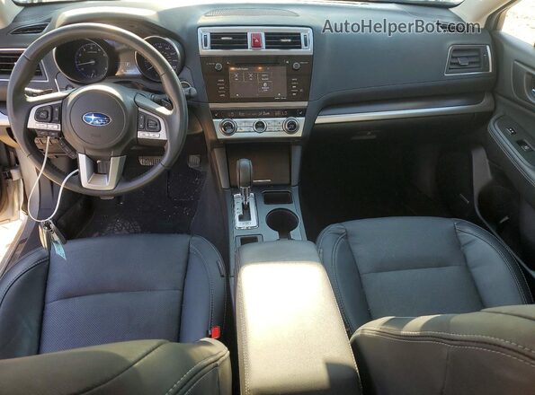 4S3BNEN66H3056409 2017 SUBARU LEGACY Silver Вид панелі приладів