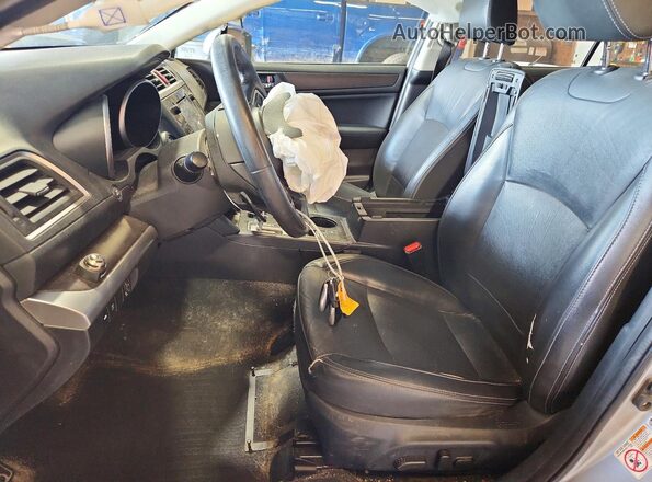 4S3BNEN69H3037031 2017 SUBARU LEGACY Silver Front interior view