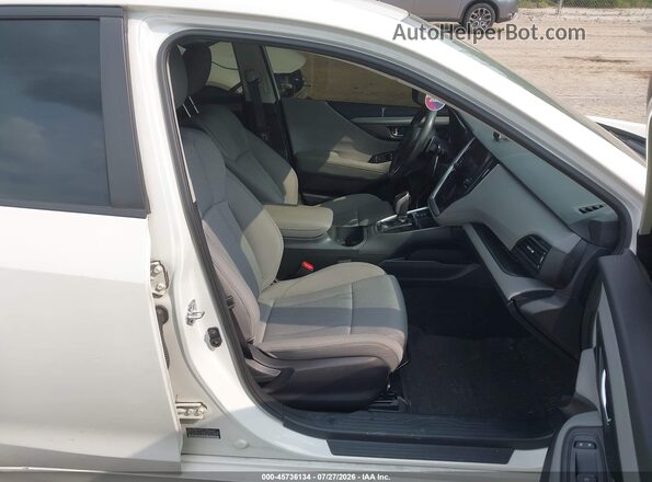 4S3BWAC63R3018744 2024 SUBARU LEGACY White Vista interior delantera