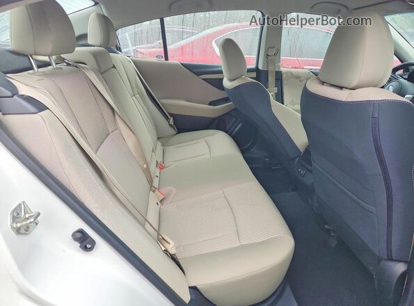 4S3BWAC64L3029002 2020 SUBARU LEGACY White Vista de los asientos traseros