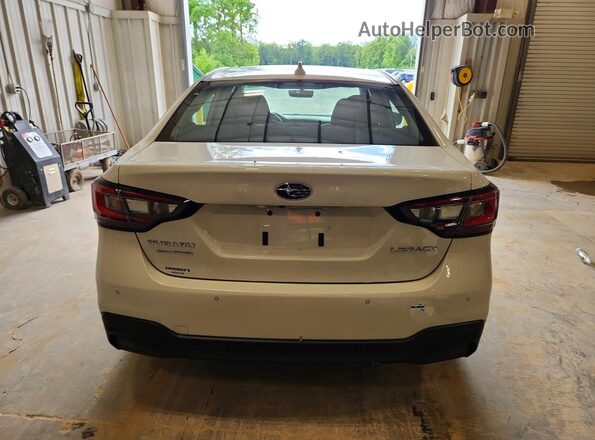 4S3BWAM60R3028713 2024 SUBARU LEGACY White Հետևի տեսք