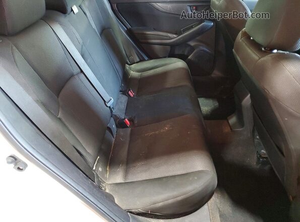 4S3GKAA62J3604408 2018 SUBARU IMPREZA White Widok tylnych siedzeń