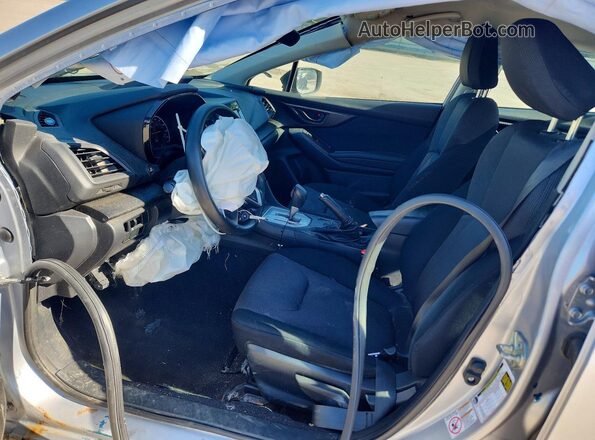 4S3GKAA65K3620216 2019 SUBARU IMPREZ Серебряный Вид салона спереди