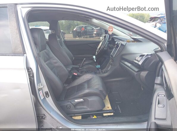 4S3GKAA66H1614199 2017 SUBARU IMPREZA Gray Front interior view
