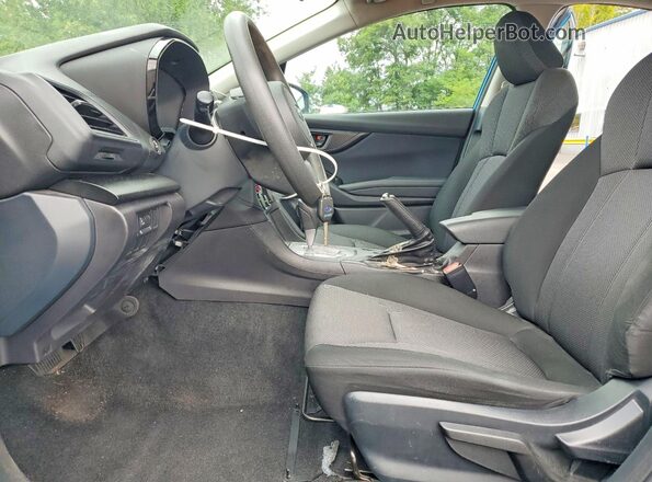 4S3GKAA68J3603568 2018 SUBARU IMPREZA Turquoise Front interior view