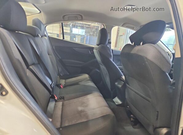 4S3GKAA6XH3626375 2017 SUBARU IMPREZA White Widok tylnych siedzeń