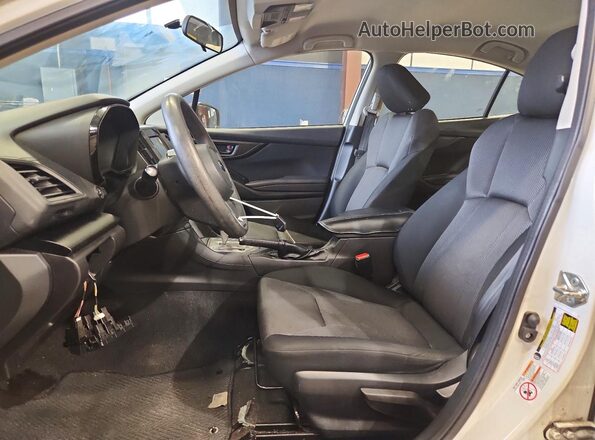 4S3GKAA6XH3626375 2017 SUBARU IMPREZA White Widok wnętrza z przodu