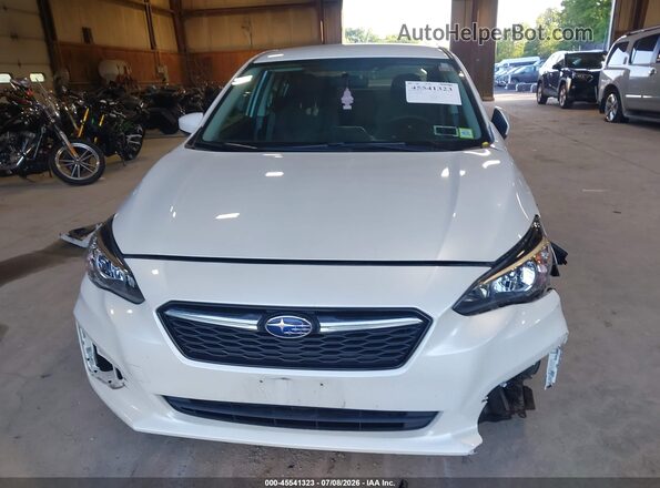 4S3GKAB65J3600819 2018 SUBARU IMPREZA White Widok zestawu wskaźników