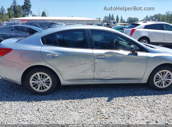 4S3GKAD6XJ3614602 2018 SUBARU IMPREZA Серебряный Вид спереди