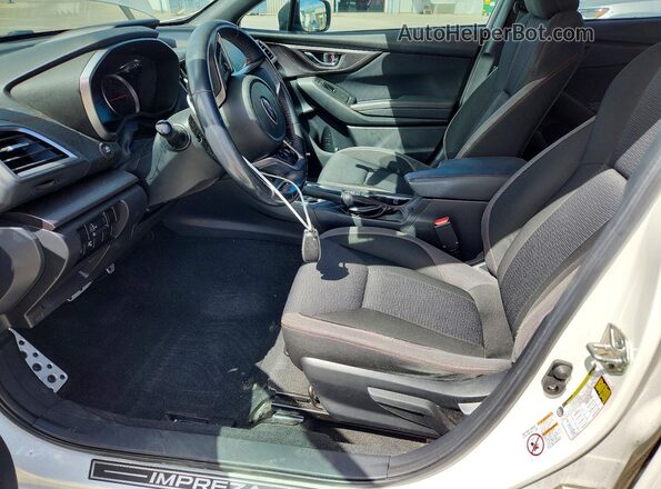 4S3GKAM66H3620696 2017 SUBARU IMPREZA White წინა სალონის ხედი