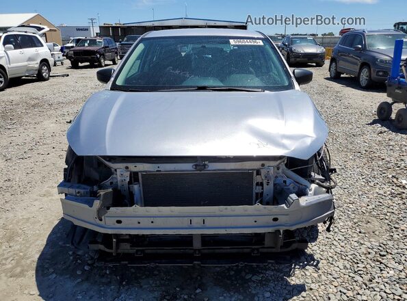 4S3GTAA64H3744564 2017 SUBARU IMPREZA Серебряный Вид спереди