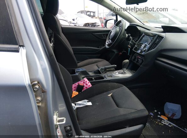 4S3GTAA64K3750467 2019 SUBARU IMPREZA Серый Вид салона спереди