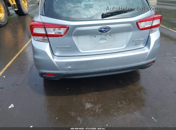 4S3GTAA6XJ3740766 2018 SUBARU IMPREZA Silver 
