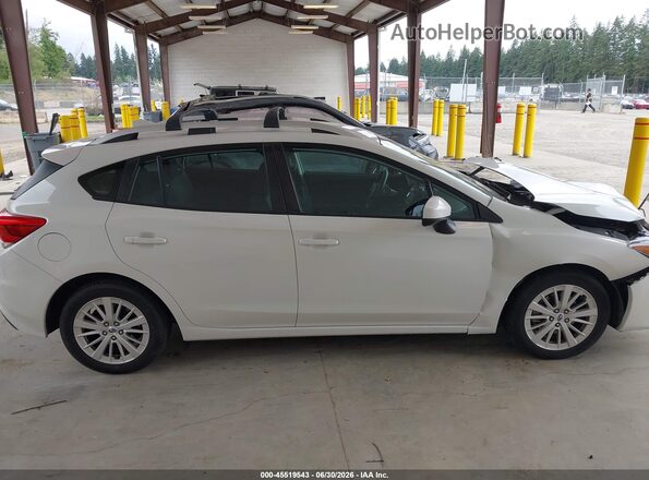4S3GTAB60H3735665 2017 SUBARU IMPREZA Белый Вид задней части салона