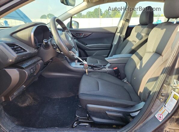 4S3GTAB61J3728908 2018 SUBARU IMPREZA Gray Widok wnętrza z przodu