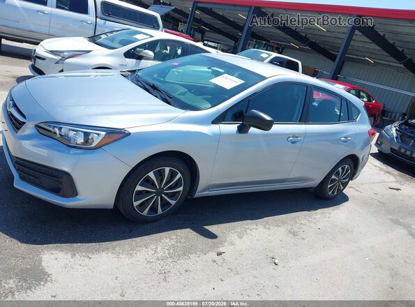 4S3GTAB63N3721917 2022 SUBARU IMPREZA Silver Vista interior de 360 grados