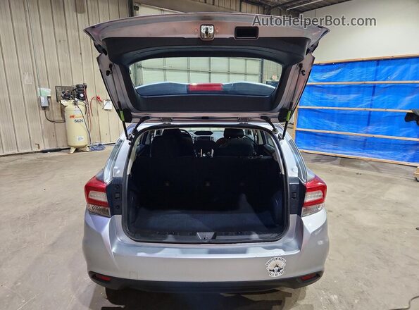 4S3GTAB64H3722966 2017 SUBARU IMPREZA Silver Widok z tyłu