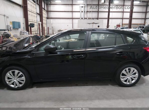 4S3GTAB64N3728150 2022 SUBARU IMPREZA Black Widok wnętrza 360 stopni