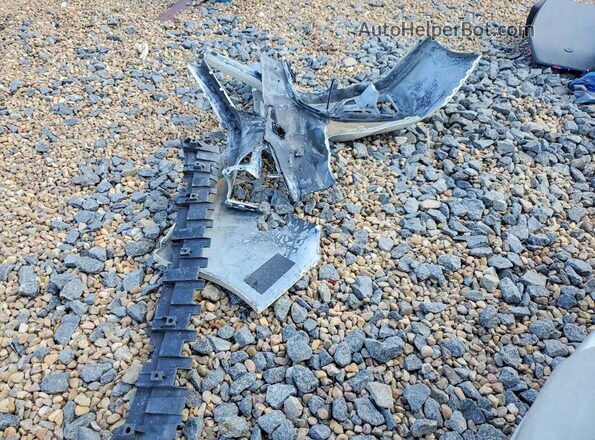 4S3GTAB65J3745243 2018 SUBARU IMPREZA Белый Вид подкапотного пространства
