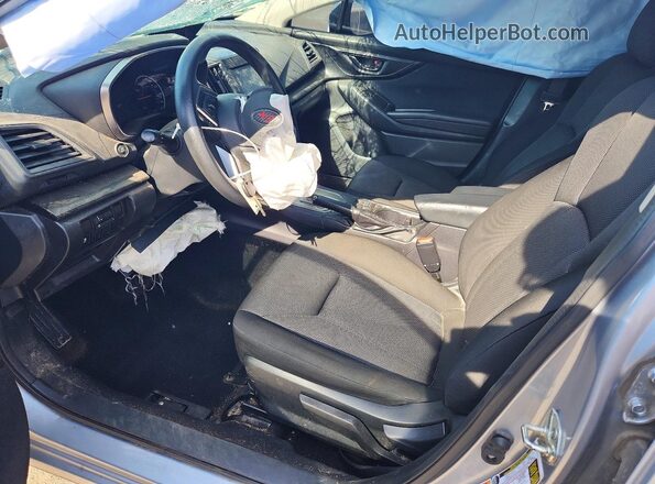 4S3GTAB67H3715722 2017 SUBARU IMPREZA Silver Widok wnętrza z przodu