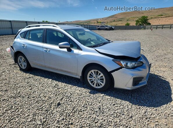 4S3GTAB69J3741518 2018 SUBARU IMPREZA Silver Delantero derecho