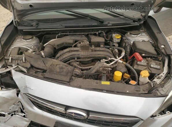 4S3GTAB69L3733096 2020 SUBARU IMPREZA Silver Vista interior trasera