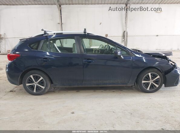4S3GTAC61K3723787 2019 SUBARU IMPREZA Blue Rear interior view